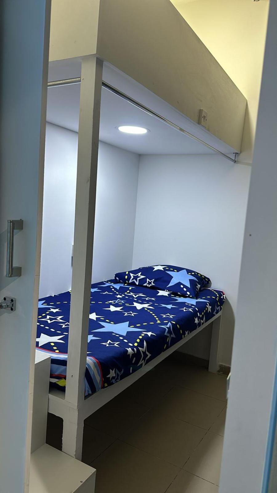 Brand New Unisex Budget Family In Center Of Bur Privatunterkunft